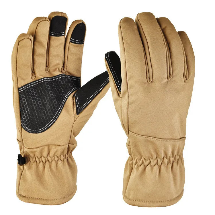 Tactical winter ski gloves with non-slip grip and touchscreen fingertips in camouflage colour