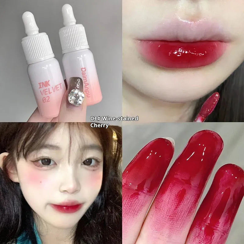 Mirror Lip Lacquer moisturising lip gloss in Milk Huhoo series with 3.5g net content