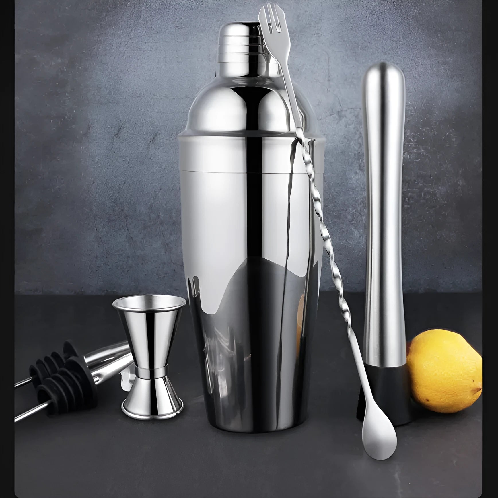 23-piece stainless steel cocktail set with professional bartending tools and European-style acrylic elements