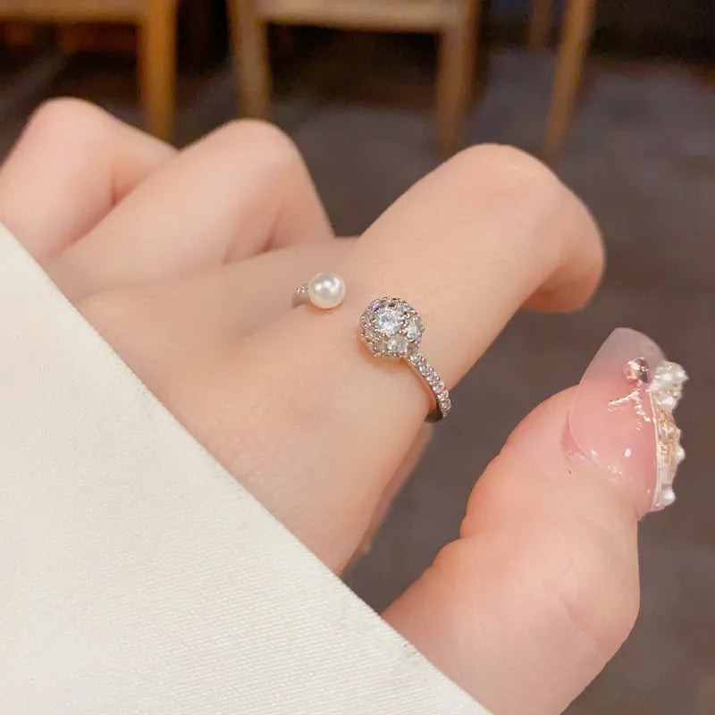 Women's adjustable round zircon open-end pearl ring with gold plating in gold or silver colour