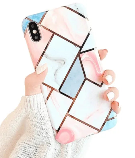 Transparent silicone iPhone case showing compatibility with multiple Apple iPhone models