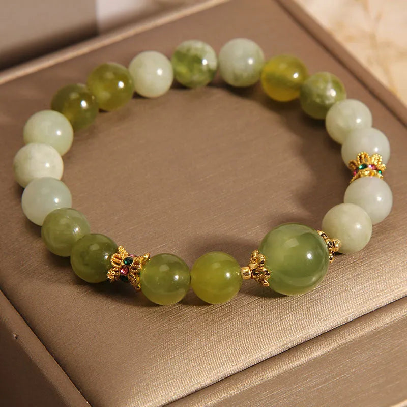 Xiuyan jade green women's bracelet with original design on wrist