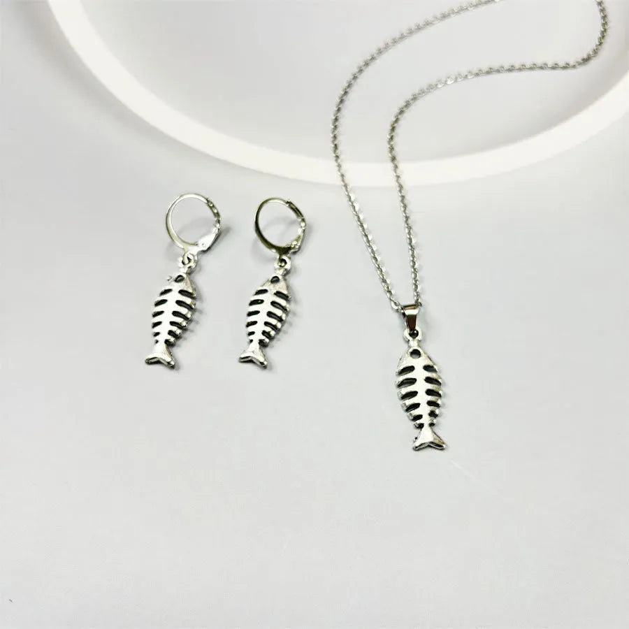 Women's fishbone pendant necklace and matching earrings set in retro alloy jewellery
