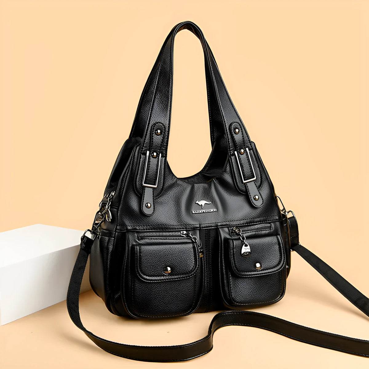 Heart-shaped crossbody handbag in soft PU with slit pocket and six colour options
