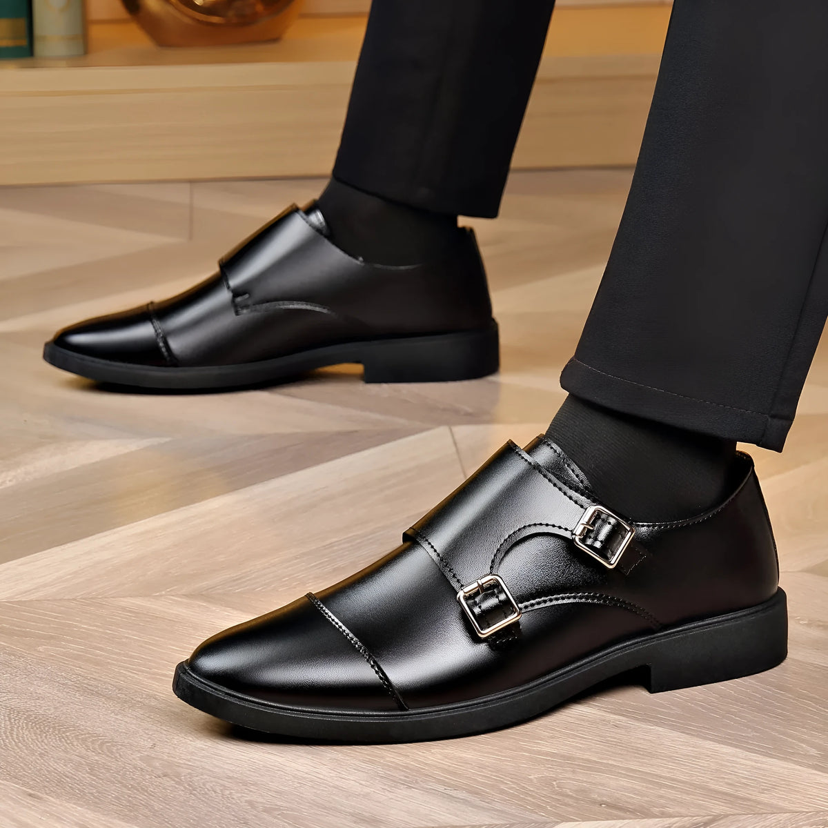 Black PU slip-on men's casual shoes with metal detail, flat square heel, low top, sizes 39-47