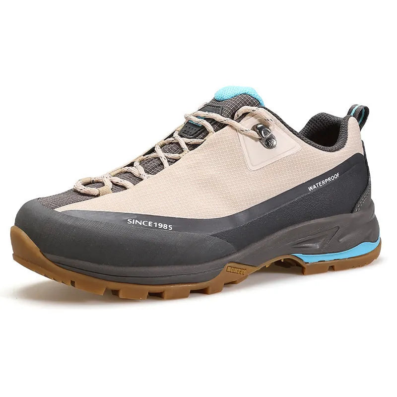 Men's low-top mountain climbing hiking boots with leather mesh upper and non-slip rubber sole
