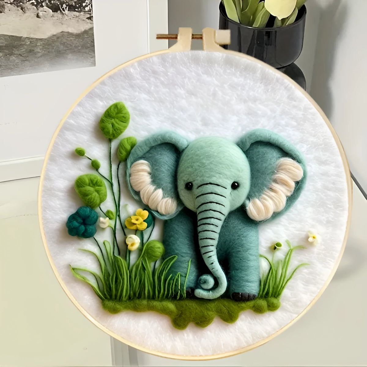 Round linen embroidery kit with wool felt pieces and a 20cm hoop for 3D blanket painting.