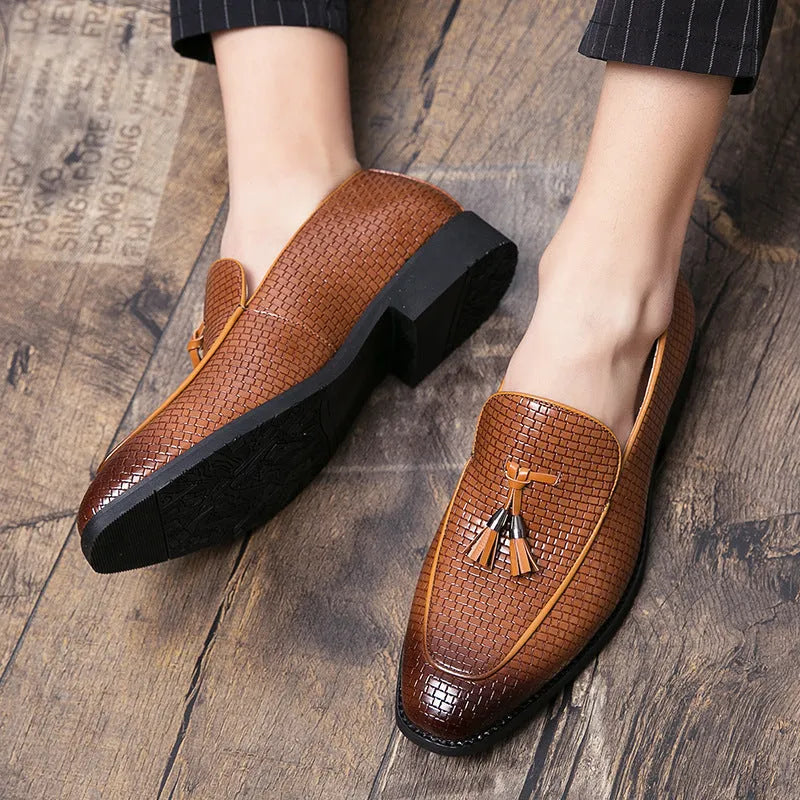 Men's black pointed toe slip-on business shoes with tassel detail