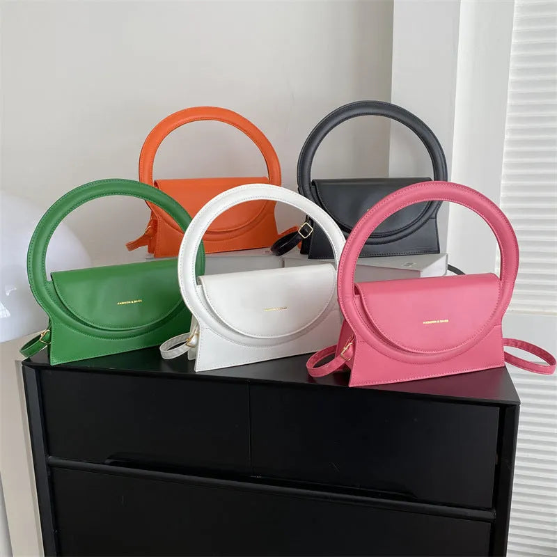 Horizontal square messenger bag with mobile phone compartment in street trend style