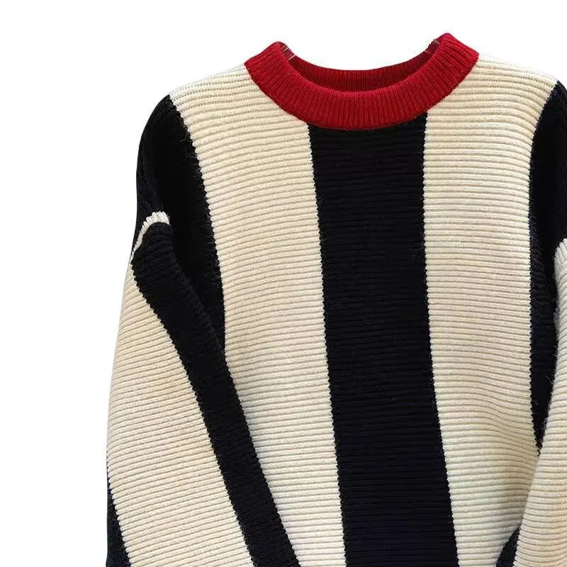 Women's striped cashmere wool pullover sweater with round neck and contrast colours