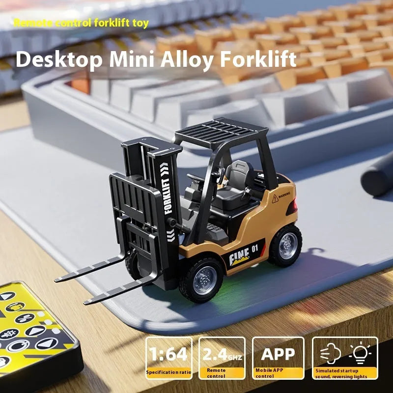 1:64 scale Bluetooth remote-control alloy forklift model with obstacle course accessories