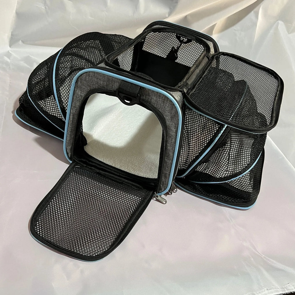 Medium hardness cat carrier bag in 600D cation fabric with piping trim detail