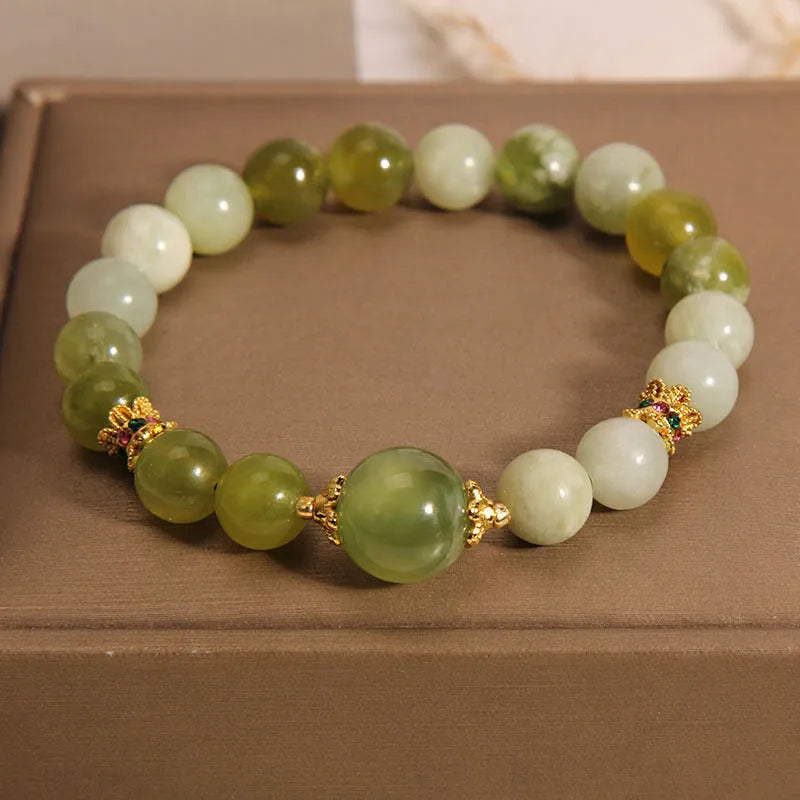 Xiuyan jade green women's bracelet with original design on wrist