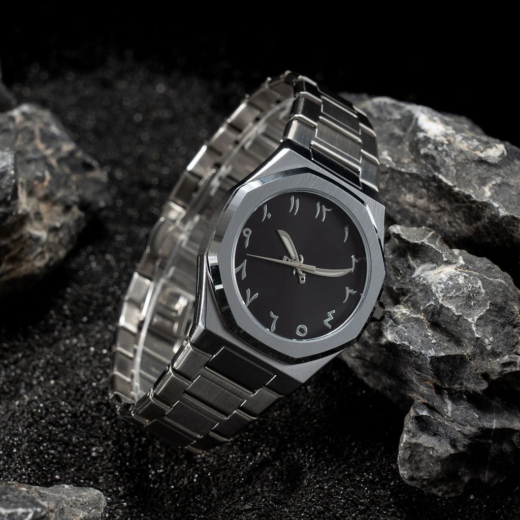Men's business casual stainless steel quartz watch showing three colour options on wrist.