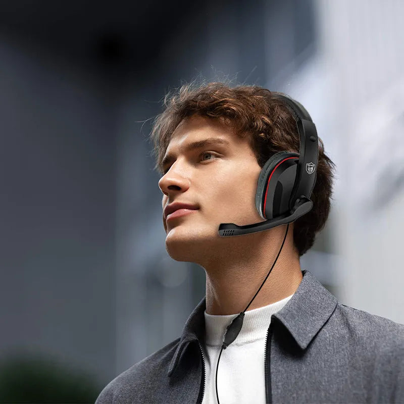 Black wired gaming headset with 40mm speakers and a 6.3mm straight plug.
