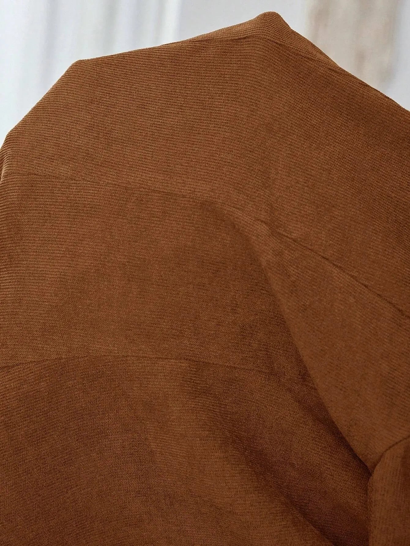 Brown men's single-breasted leisure suit coat with long sleeves available in sizes S M L XL