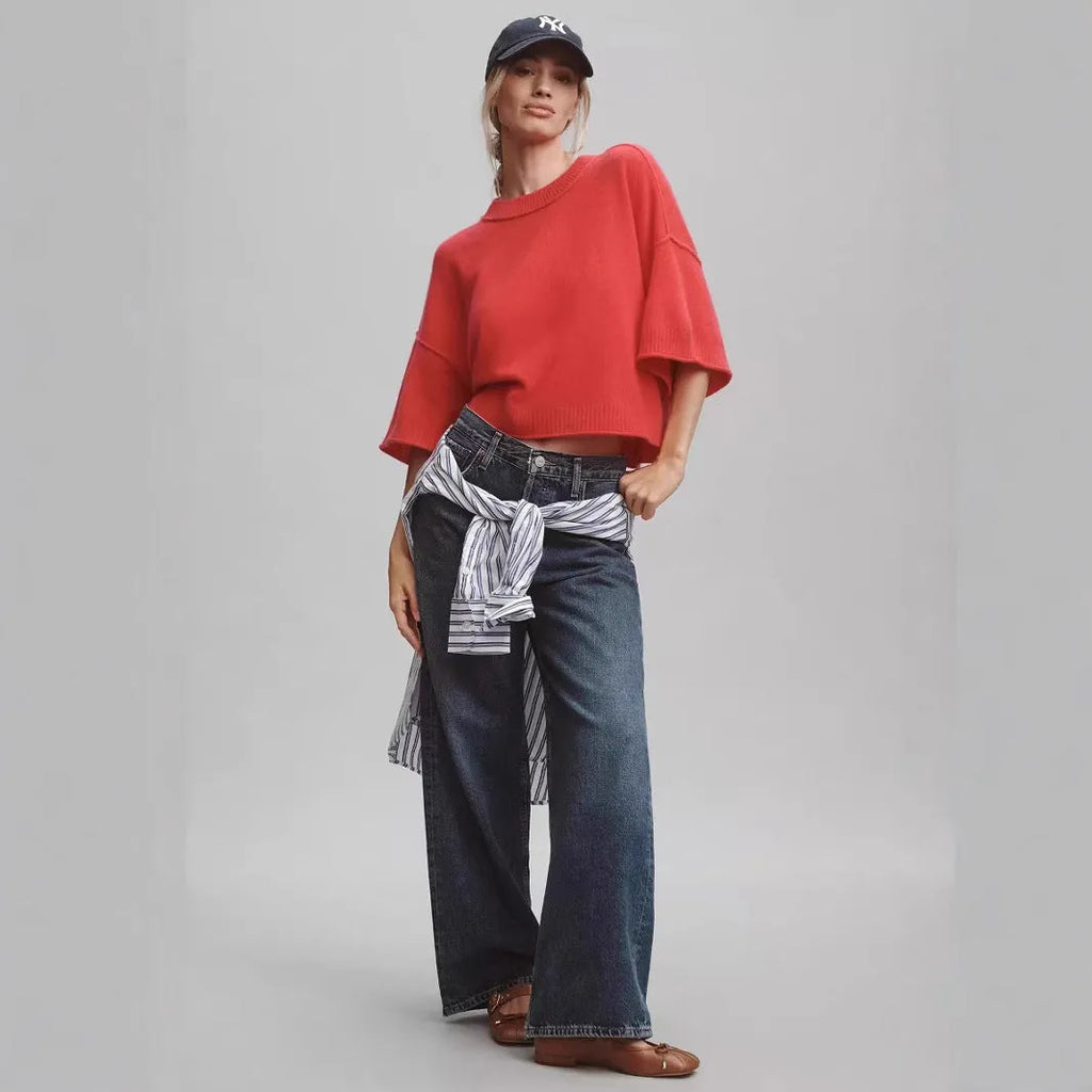 Red cropped T-shirt with exposed navel detail on mannequin