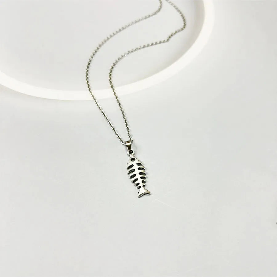 Women's fishbone pendant necklace and matching earrings set in retro alloy jewellery