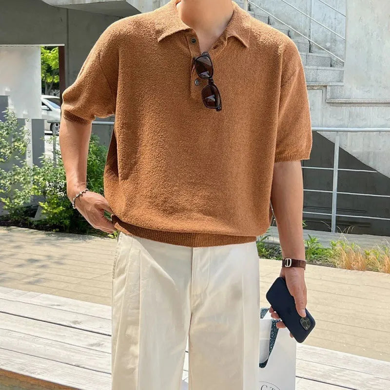 Men's retro knitted polo shirt with asymmetrical design in caramel colour, short sleeves, loose fit