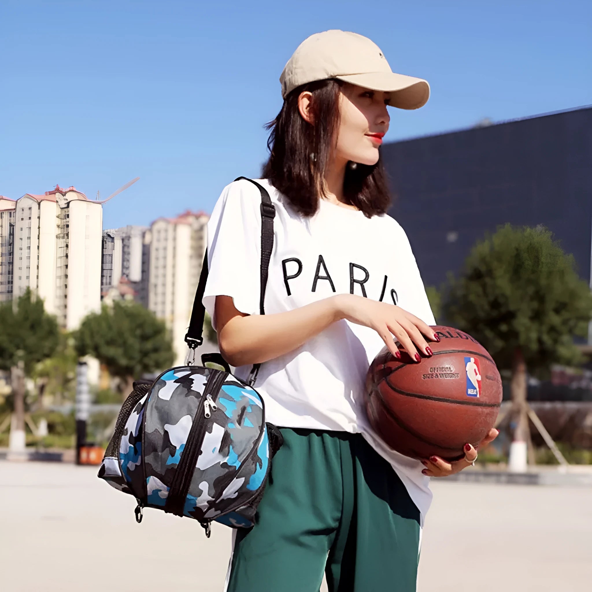 Oxford cloth basketball bag with 9L capacity in various colours and strap styles.