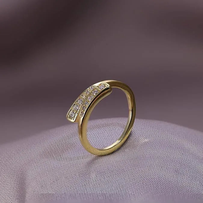 Alloy toe ring with copper plating and 14K gold finish in geometry shape
