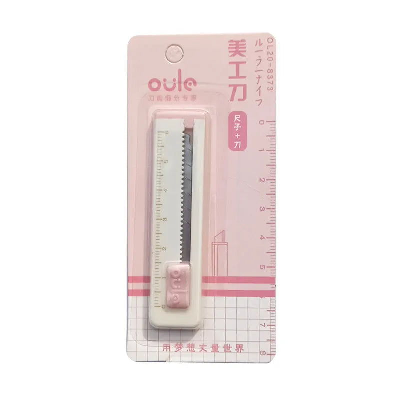 Small art knife measuring 7.2cm with plastic blade in one of five colours: pink, blue, purple, khaki, or orange