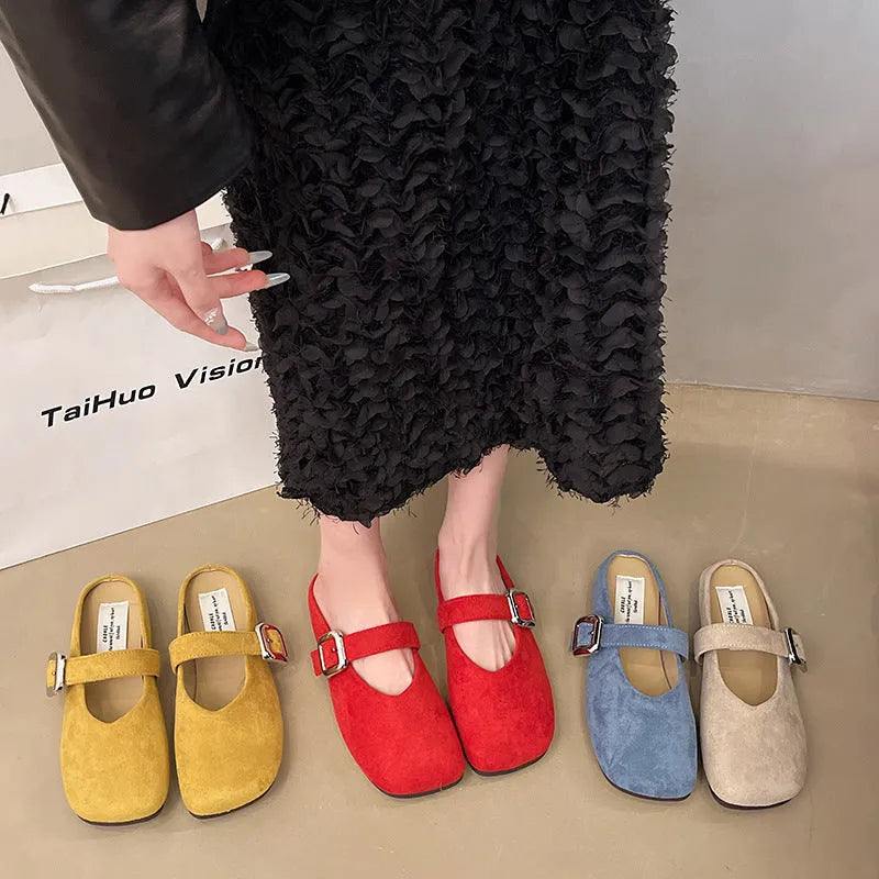 Women's flat closed-toe slippers in apricot with square toe, PU upper, and rubber sole.