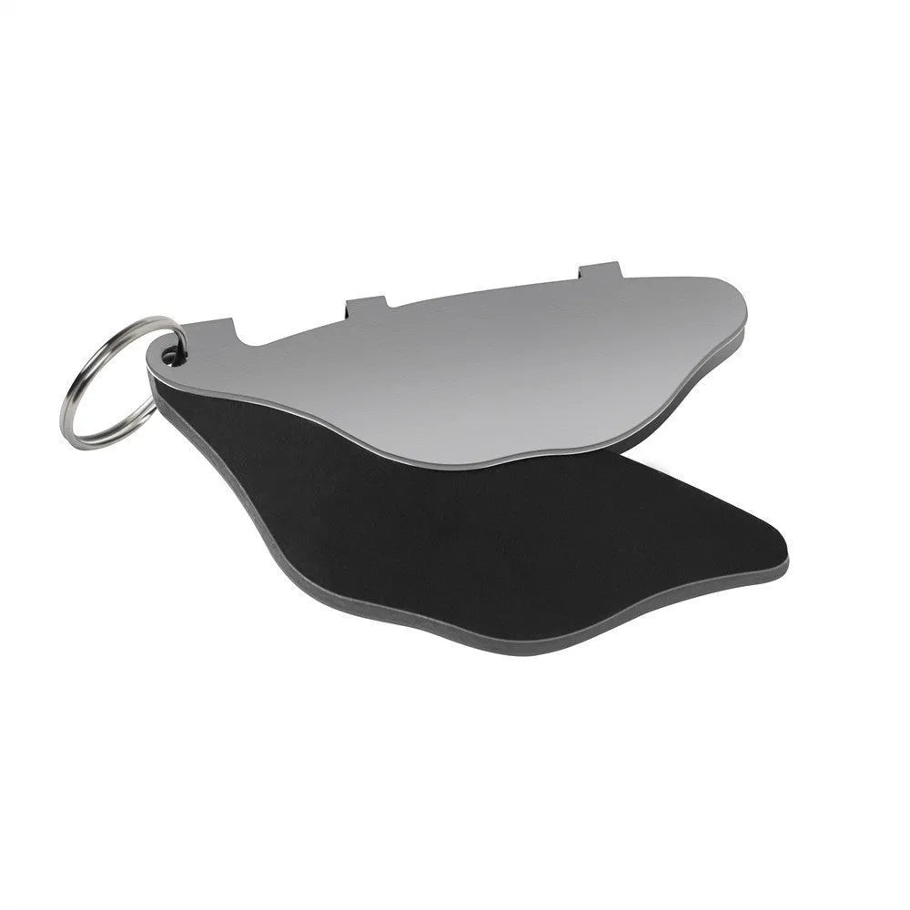 Mountain bike disc brake pads with metal linings in black and orange colour options