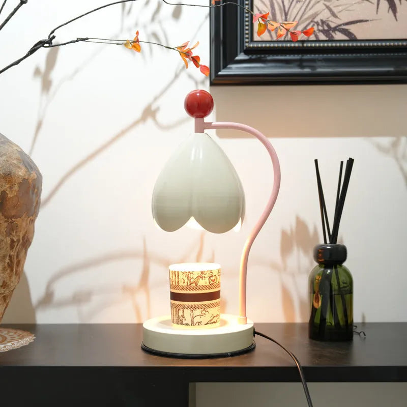 Linglan ancient style melting wax lamp with metal holder in cream white or dark green