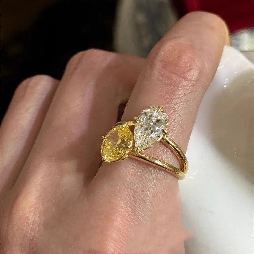 Water drop contrast colour open ring for women with geometric shape and double Sheng stone detail