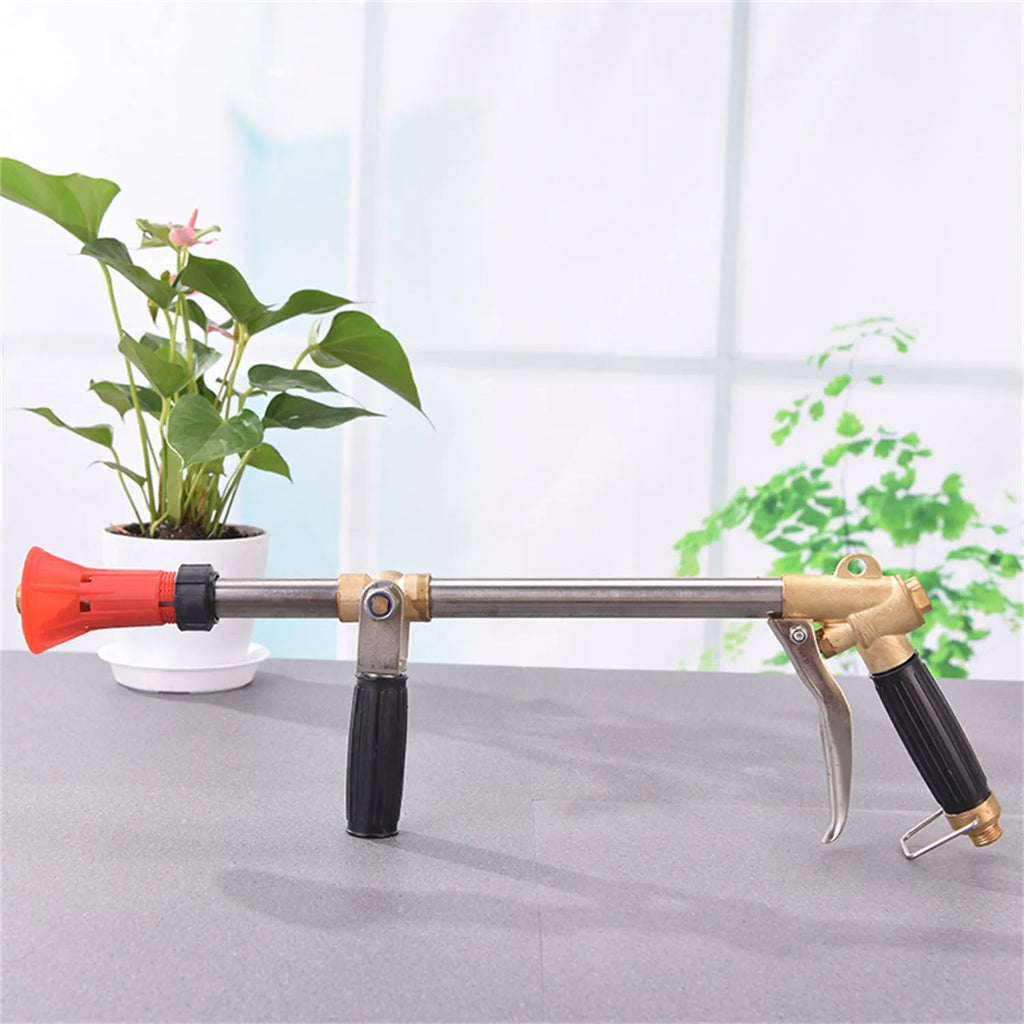 Submachine gun type agricultural spray gun for pesticide spraying with adjustable pressure control