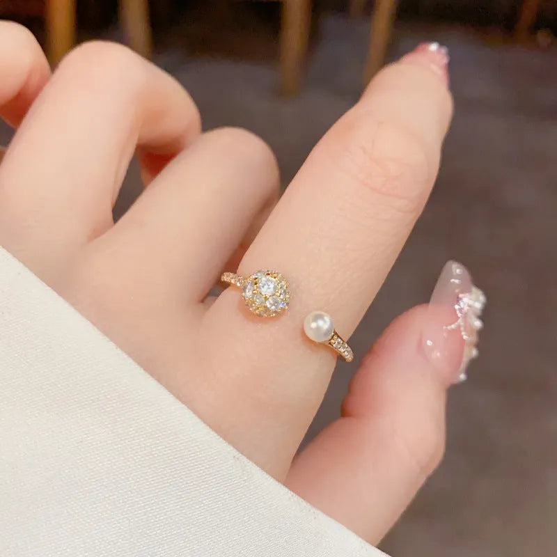 Women's adjustable round zircon open-end pearl ring with gold plating in gold or silver colour