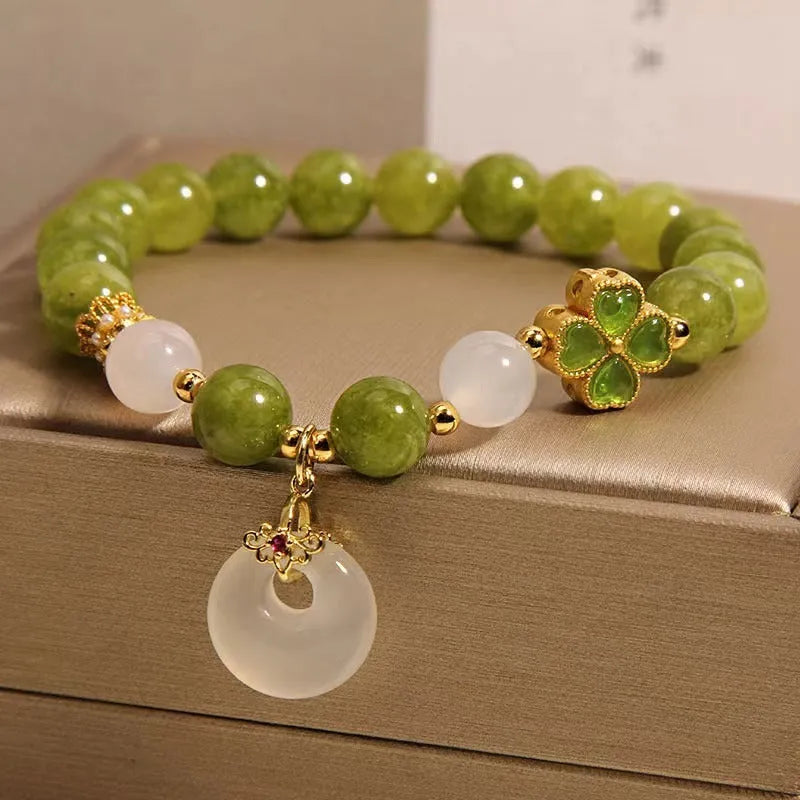 Women's green tourmaline four-leaf clover safety buckle bracelet in New Chinese style