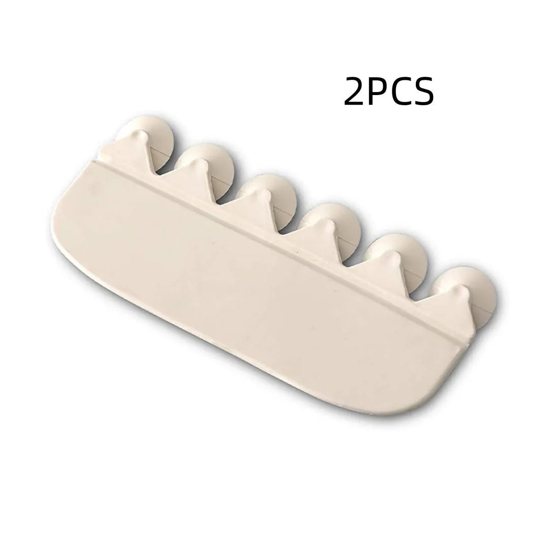 White PVC toilet urine blocking board for children's toilet training splash prevention