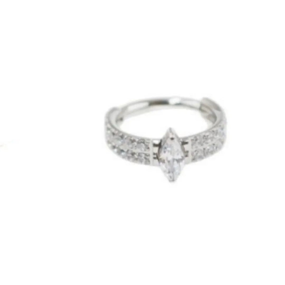 Heart-shaped zircon drop earrings in silver or gold with 1.2x8mm dimensions