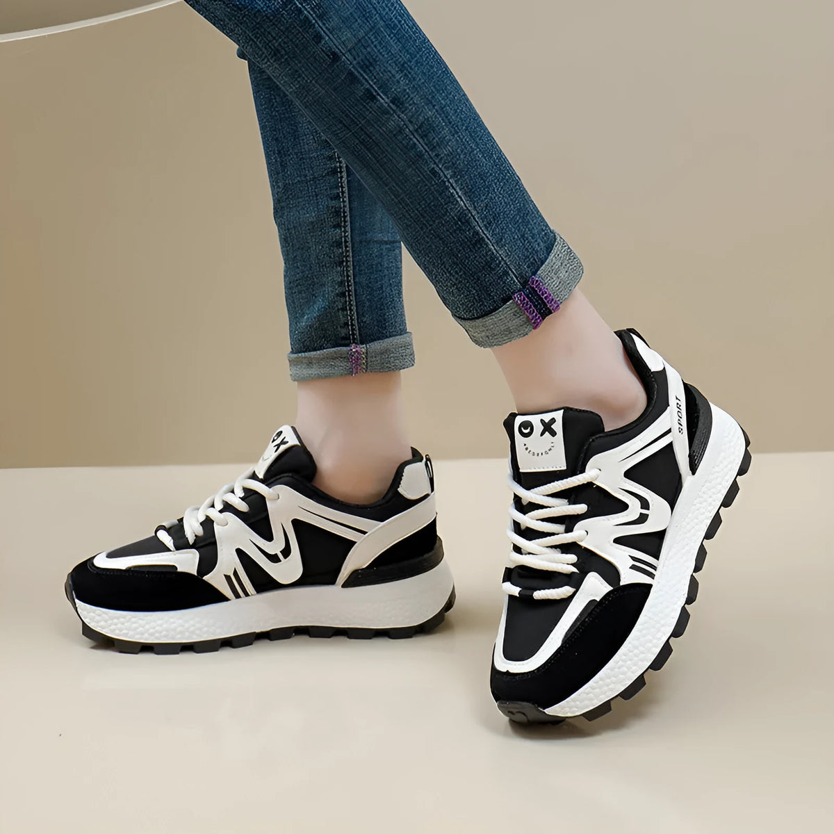 Women's platform casual shoes in black with round toe, lace-up front and flat heel