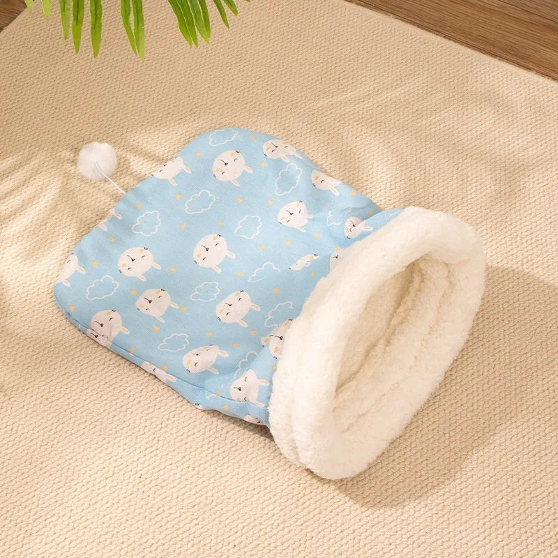 Flannel cat sleeping bag nest with PP cotton filling, 50cm by 40cm in pink Trojan horse pattern