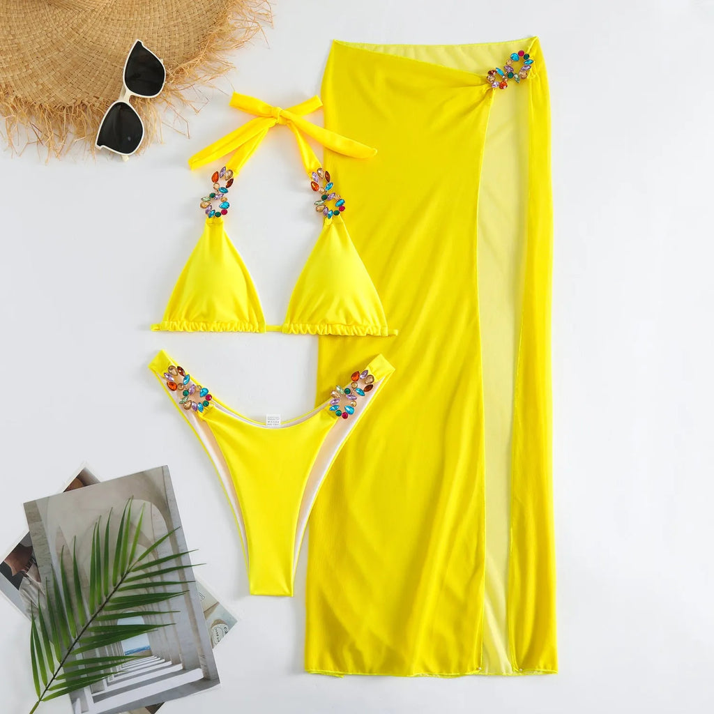 Women's light diamond solid colour three-piece swimsuit with mesh skirt in rose red or yellow