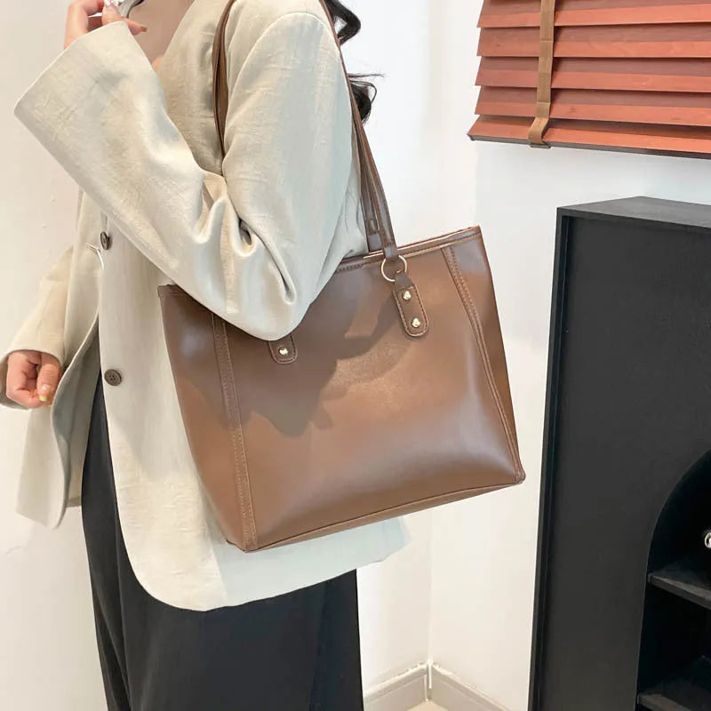 Korean style shoulder underarm bag in horizontal square shape with sandwich pocket design