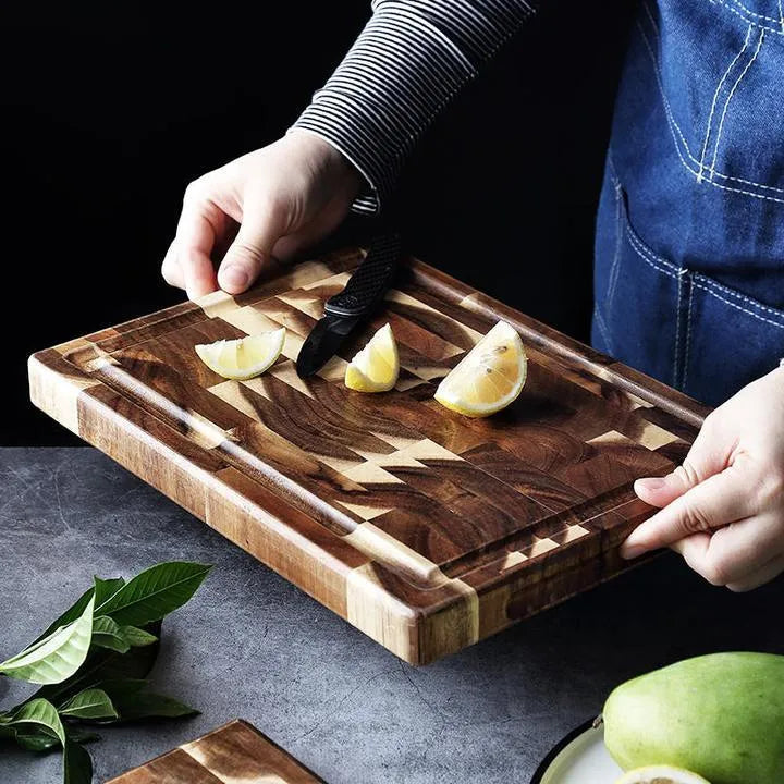Brown parquet pattern solid wood cutting board made from imported acacia with 3cm thickness
