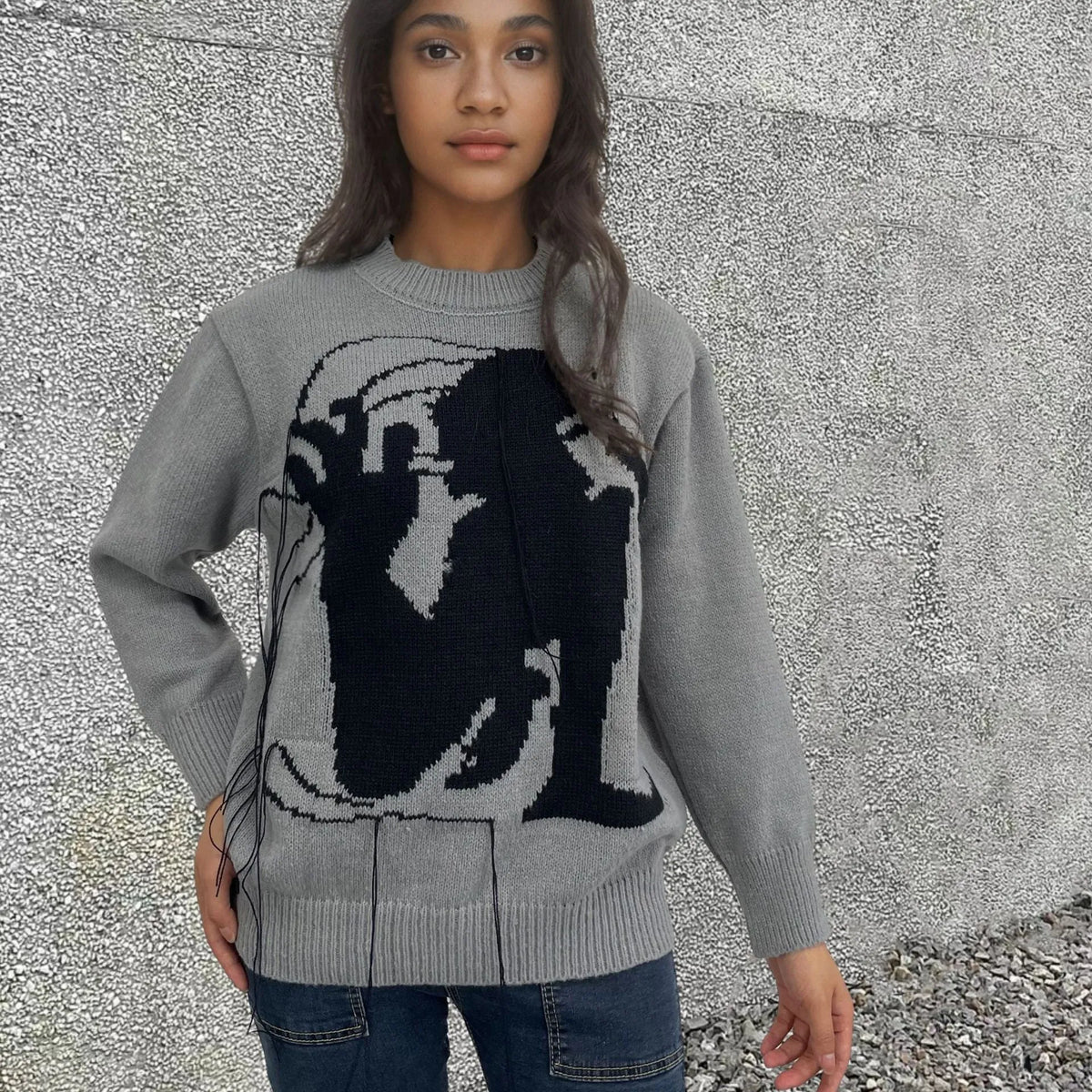 Women's alpaca wool sweater with abstract pattern and tassel design in loose street fashion style