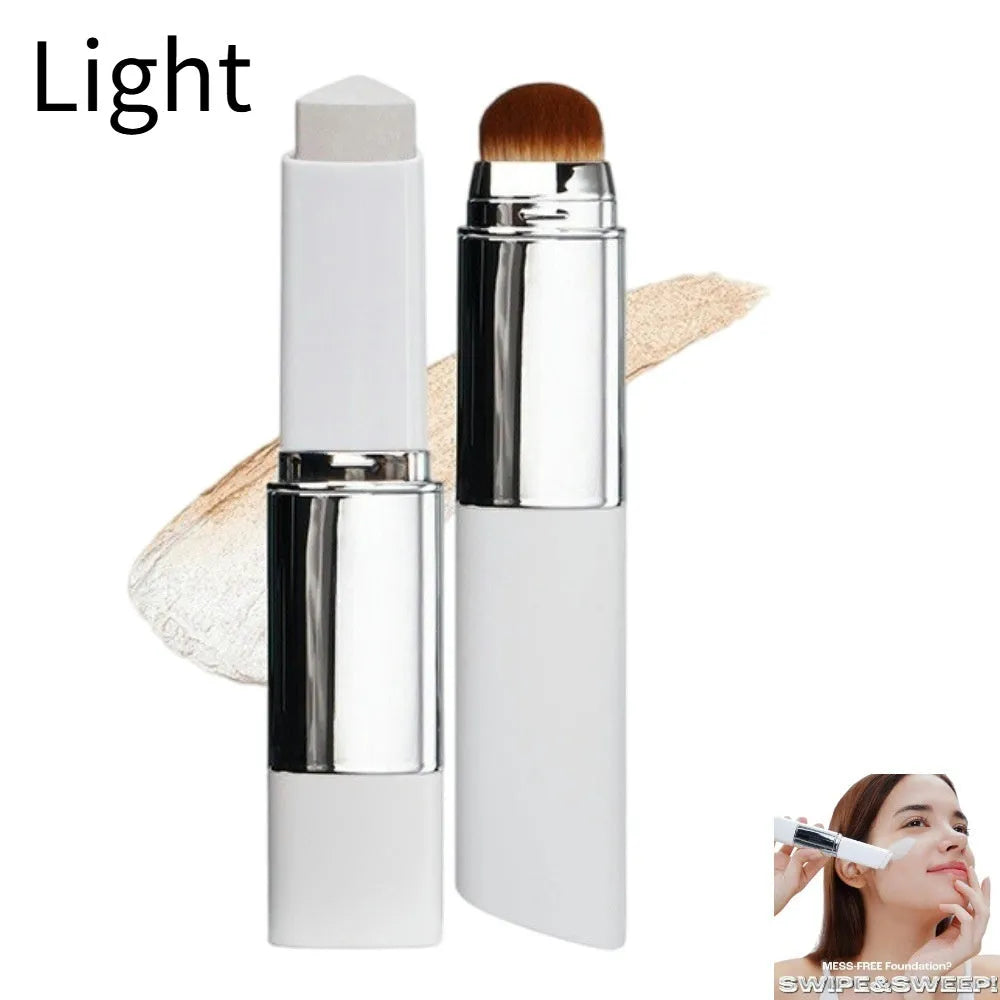 Blanc Cover Cream Stick V Foundation brush with removable head, light colour
