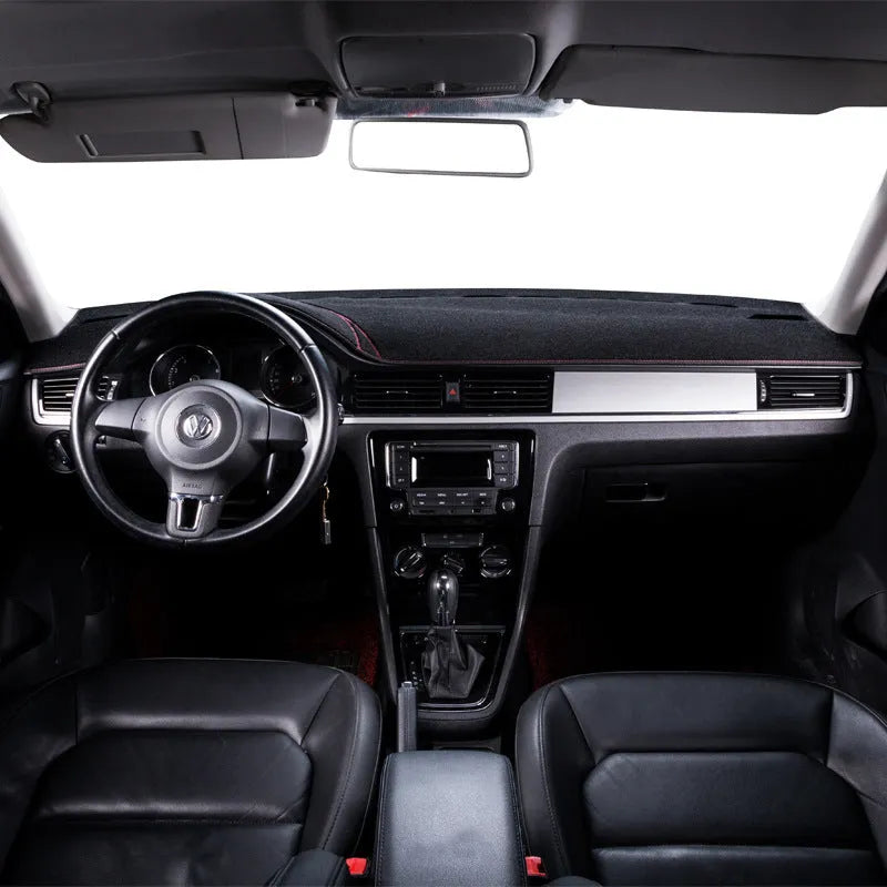 Silicone non-slip dashboard mat for old Toyota Prado in black with coloured edge options.