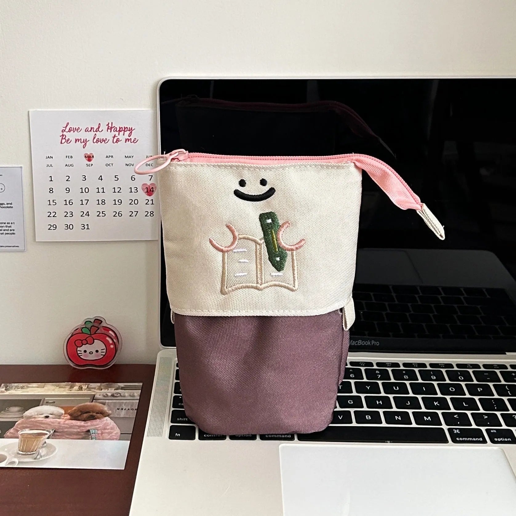 Korean-style Oxford fabric pencil case measuring 17cm by 14cm in brown or green colours