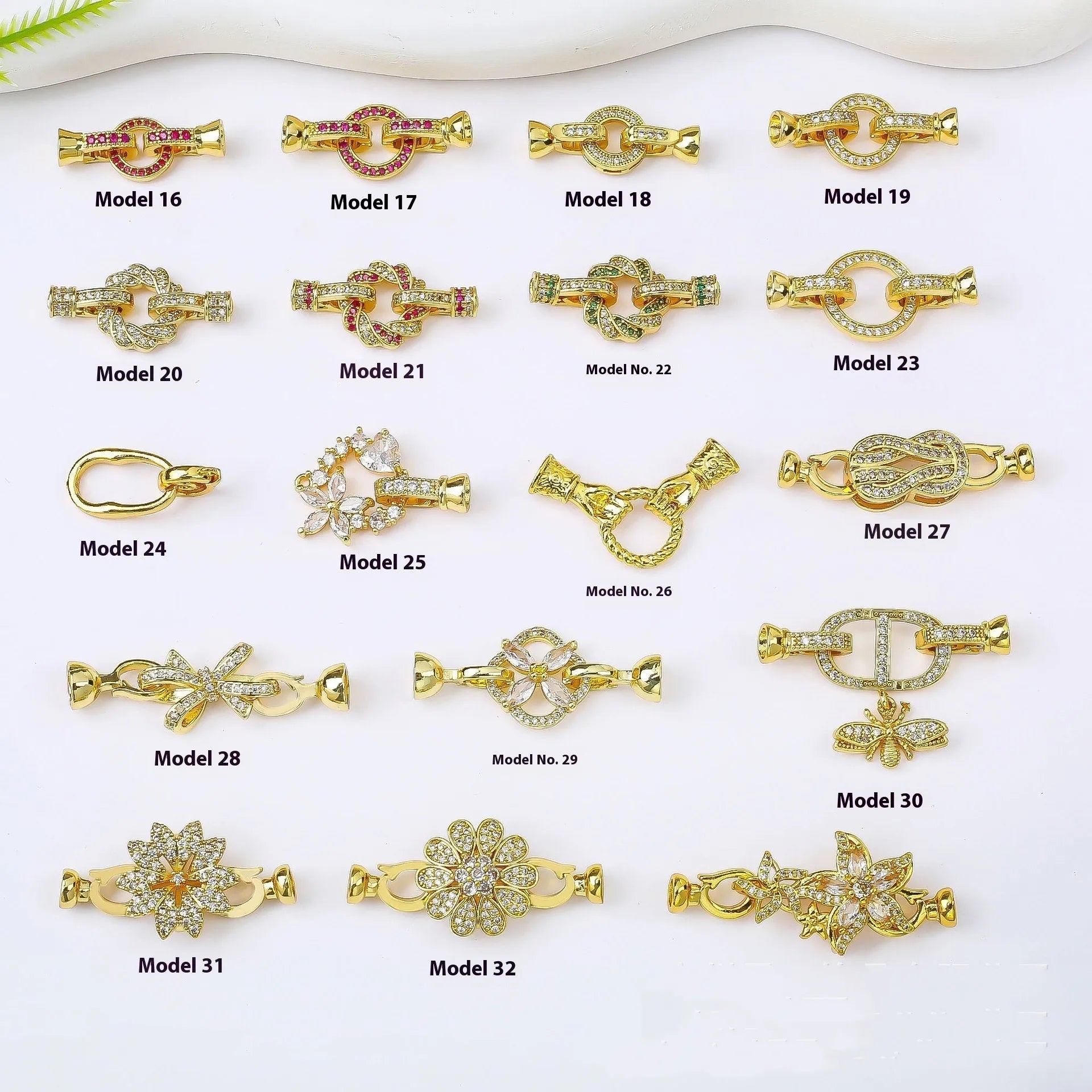 Small gold-coloured jewellery clasp with electroplated finish for DIY pearl necklaces