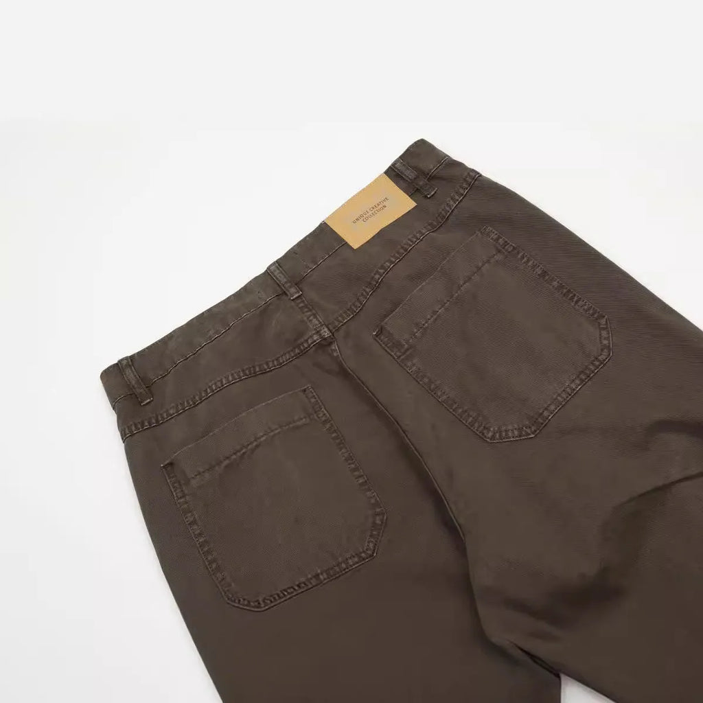 Men's loose straight-leg cotton jeans in brown with high-waist design and zipper fly closure