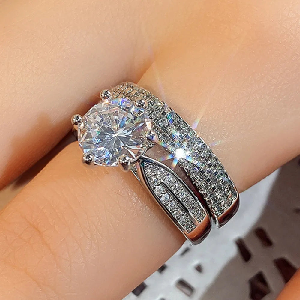 White gold colour combined ring bracelet with geometric design and round elements