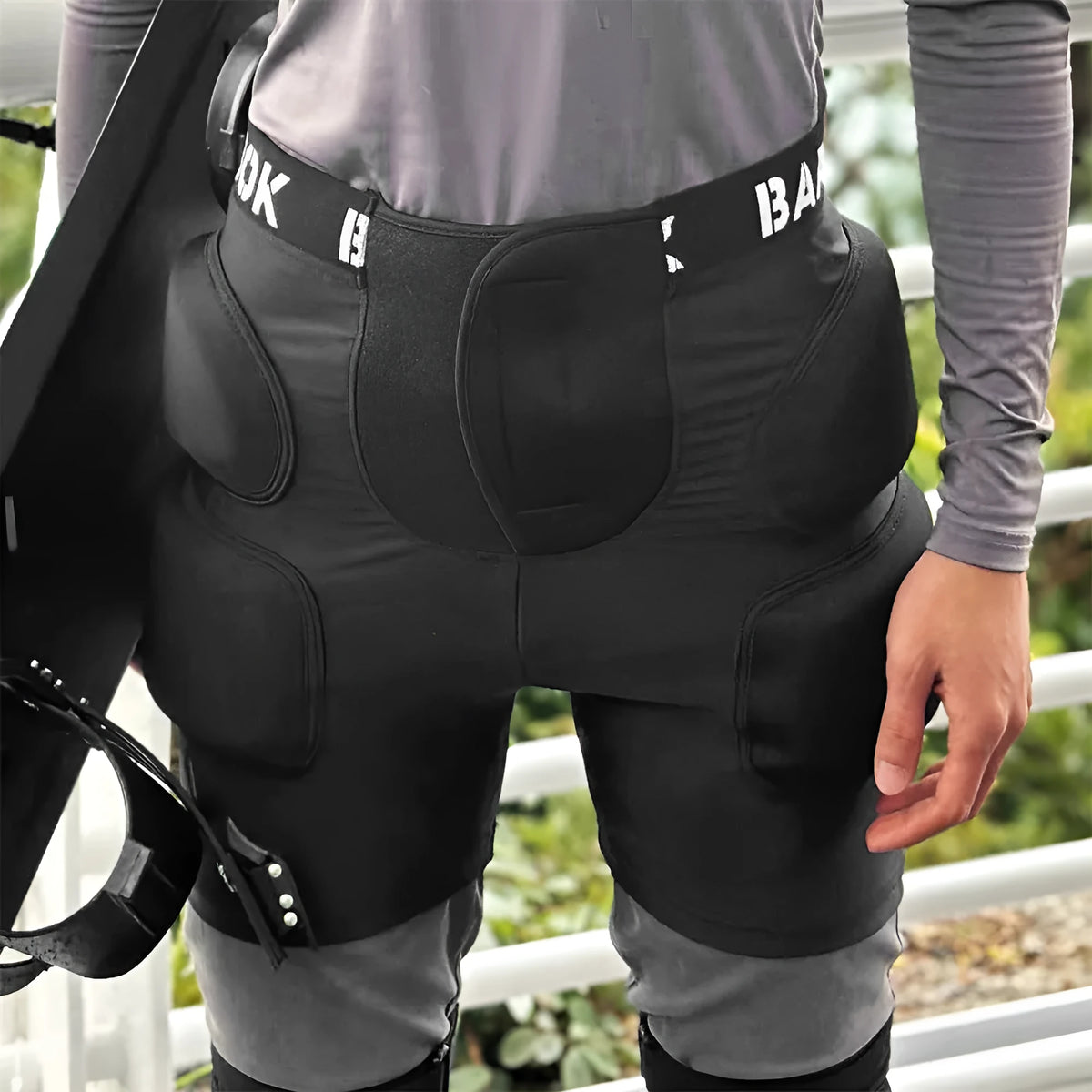 BA103 Black adults hip protector trousers for skating with integrated shock-absorbing pads