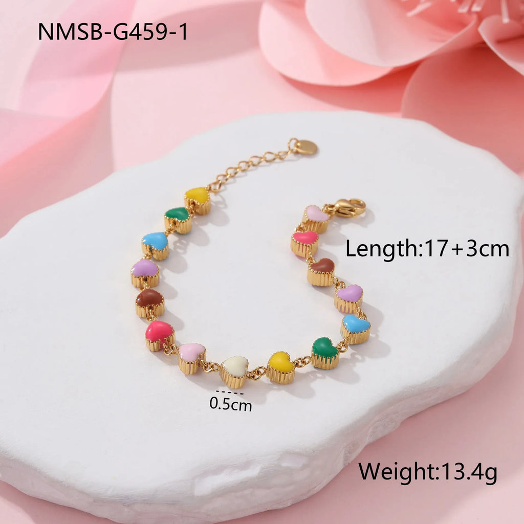 Heart-shaped stainless steel bracelet for women with 18K electroplated gold or steel finish