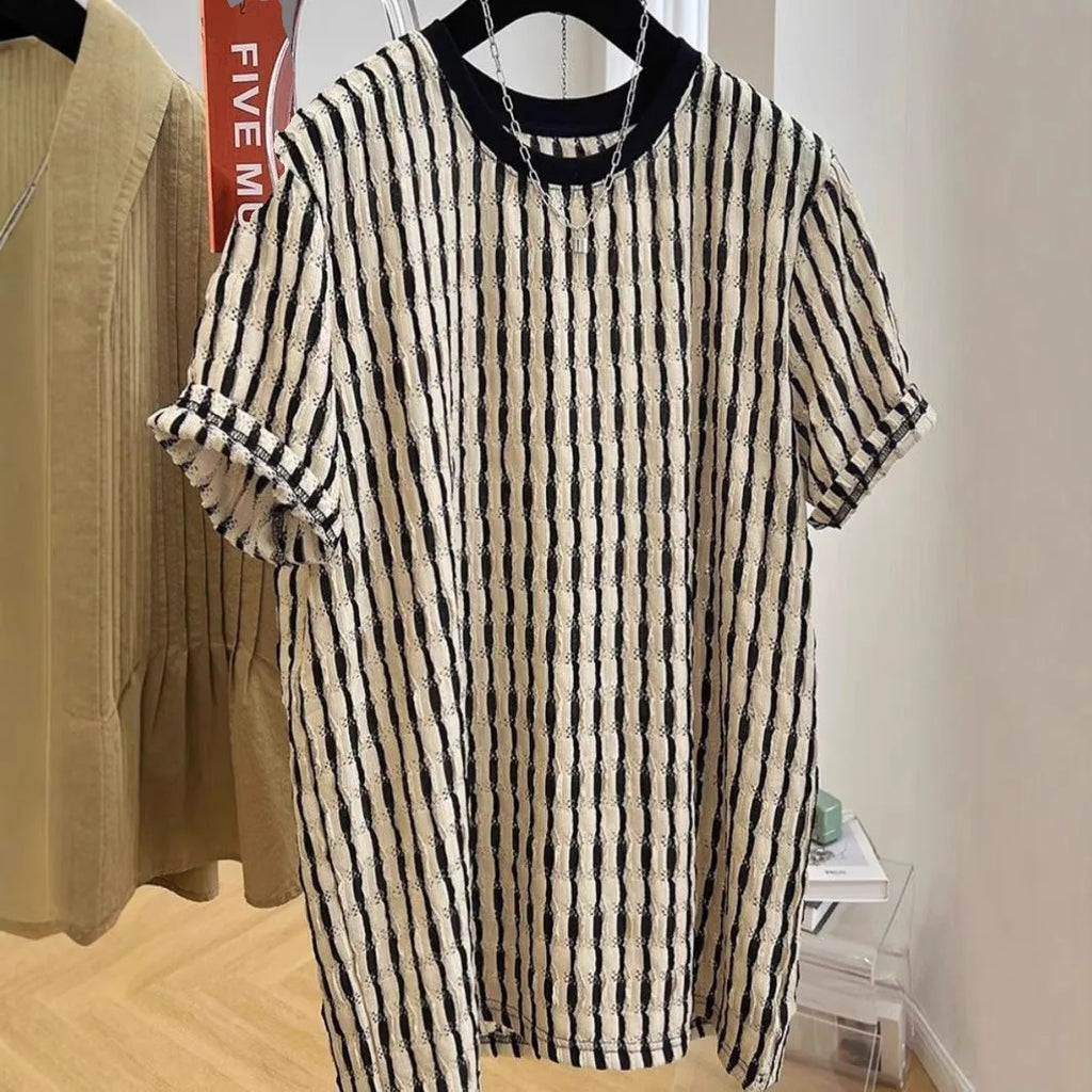 Black striped men's linen pullover shirt with short sleeves and loose casual fit